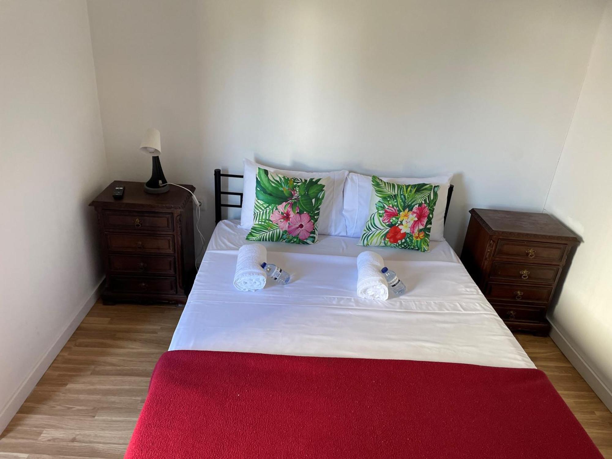 Imaculada Home Royal - Cobramos Estacionamento - Precisa Reservar Брага Экстерьер фото